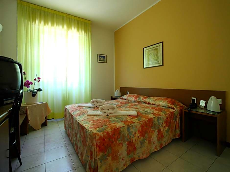 Euro Hotel