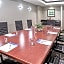 Holiday Inn Express & Suites Baton Rouge East By IHG