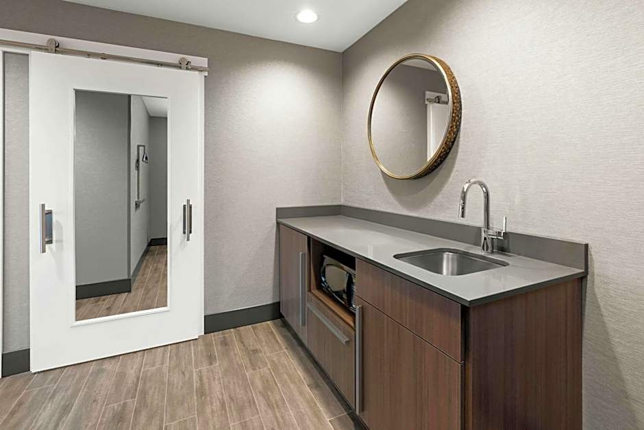 Hampton Inn By Hilton & Suites Spokane Downtown-South