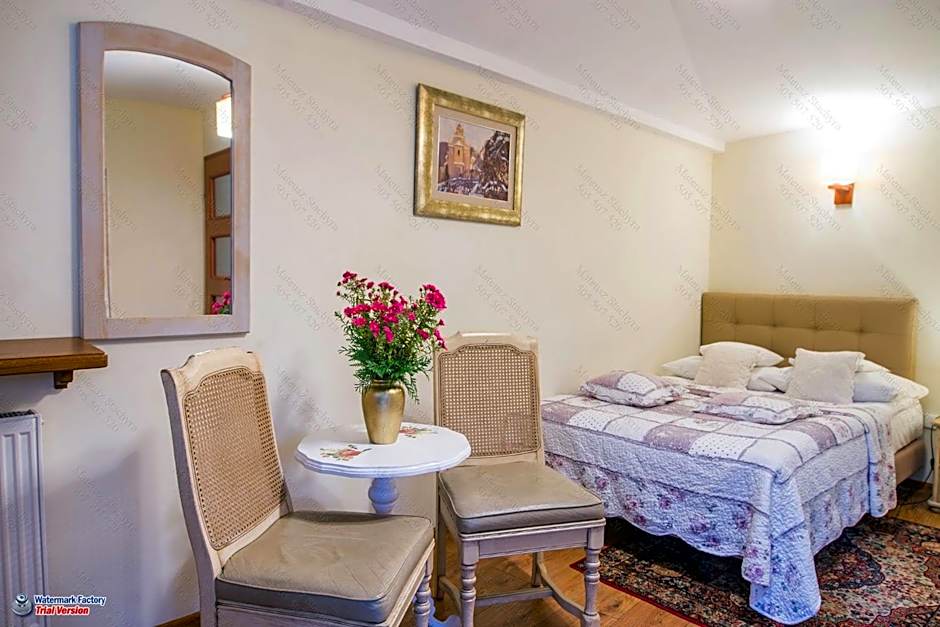 Hotel Dwa Księżyce