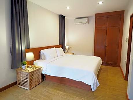 Superior Suite (Garden Side)