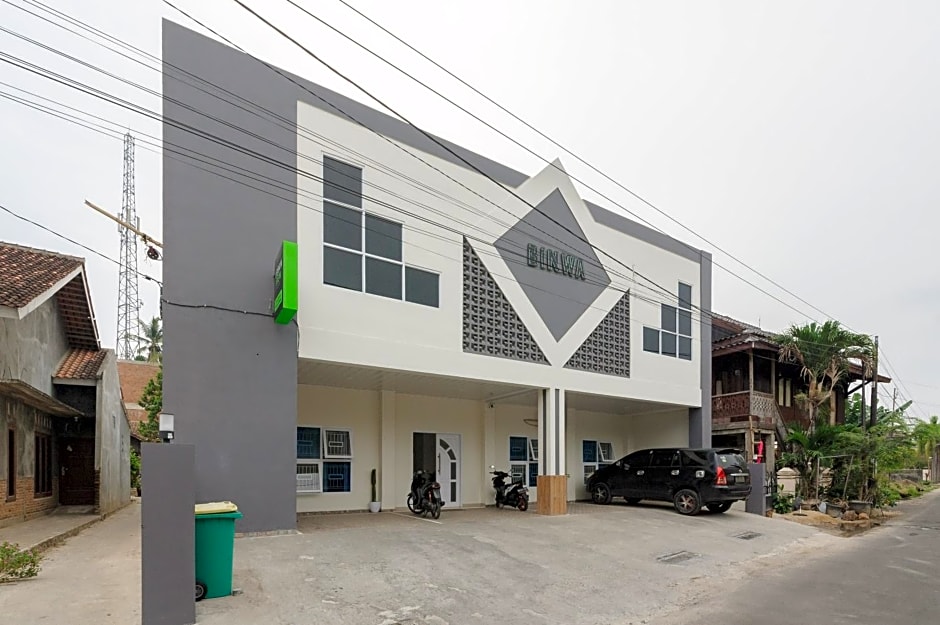 Urbanview Hotel Binwa Syariah Lampung by RedDoorz