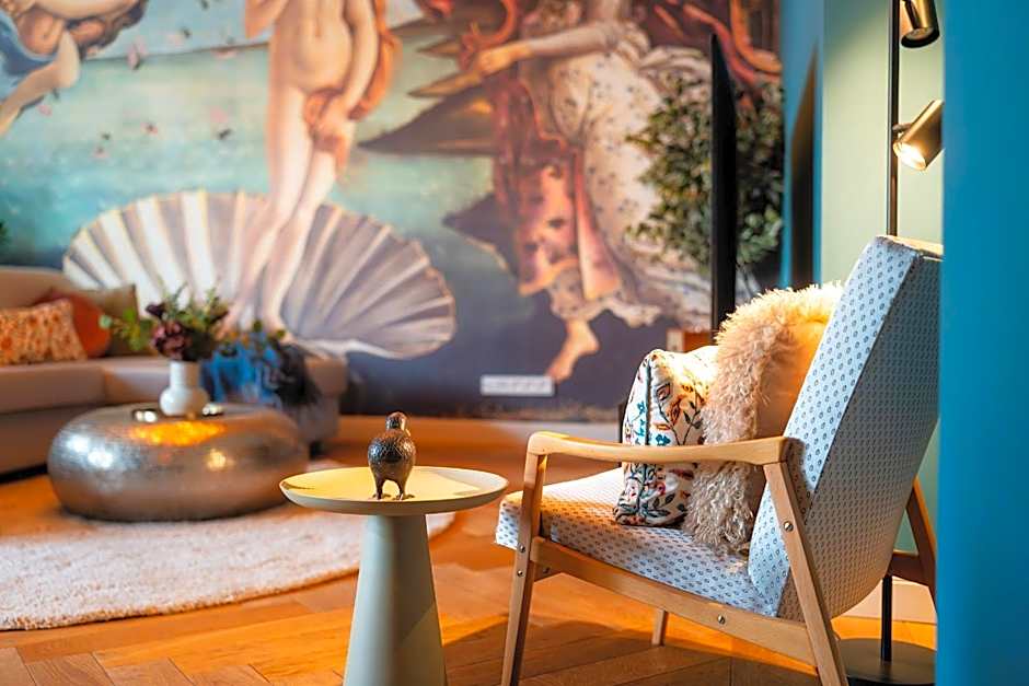 Old Royal Post Boutique Hotel & Premium Suites