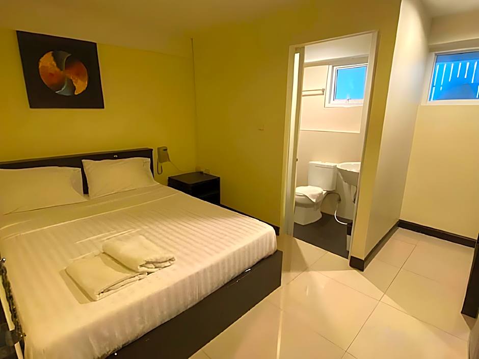 The Elegant Patong Hotel
