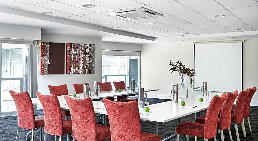 Punthill Essendon Grand Hotel