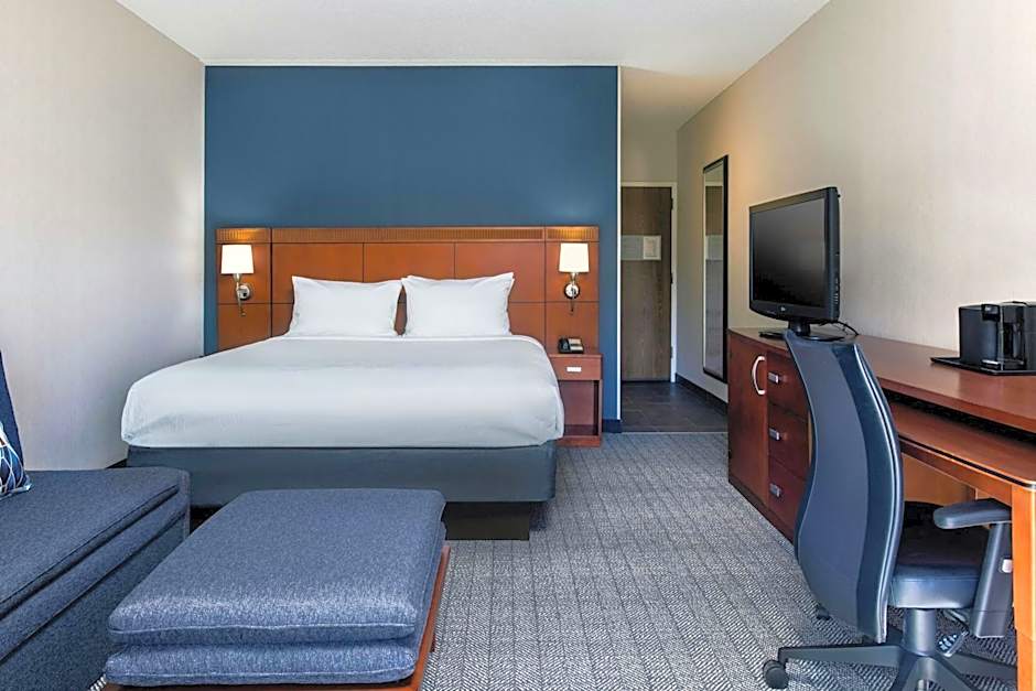 Courtyard by Marriott Phoenix Airport
