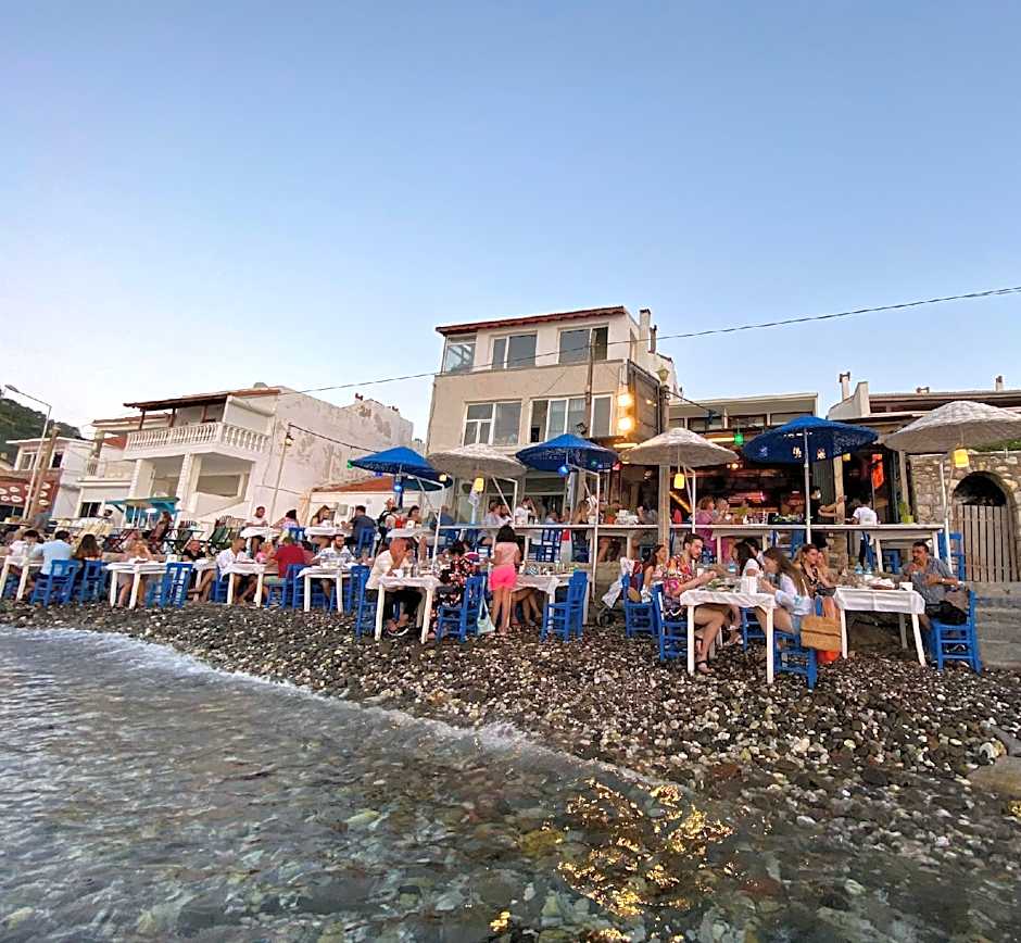 Giritli Rum Meyhanesi & Butik Otel