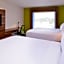 Holiday Inn Express & Suites Omaha - 120th and Maple By IHG