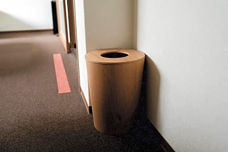 Twin Room with Private Bathroom