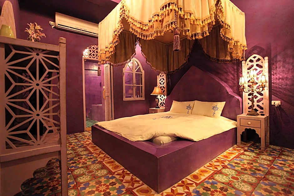 A Fei Surf Inn III