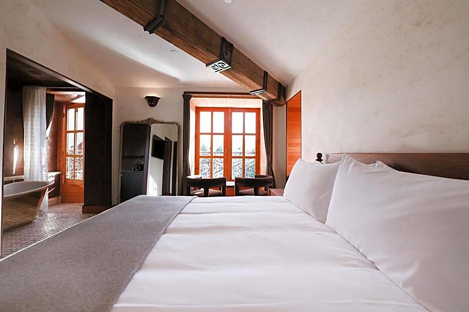 Surf Hotel & Chateau