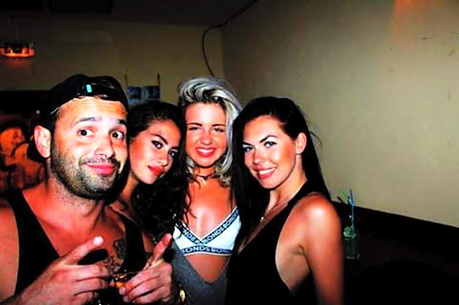 The 17 Party Hostel