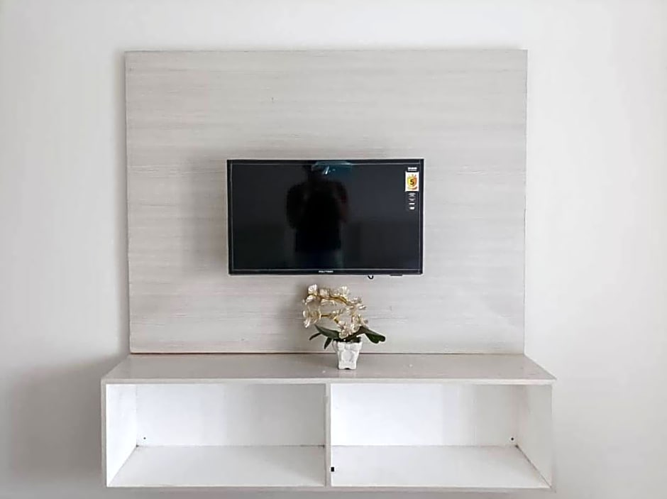 Redliving Apartemen Jasmine Park Bogor Pelangi Room B1 – Bogor, PA
