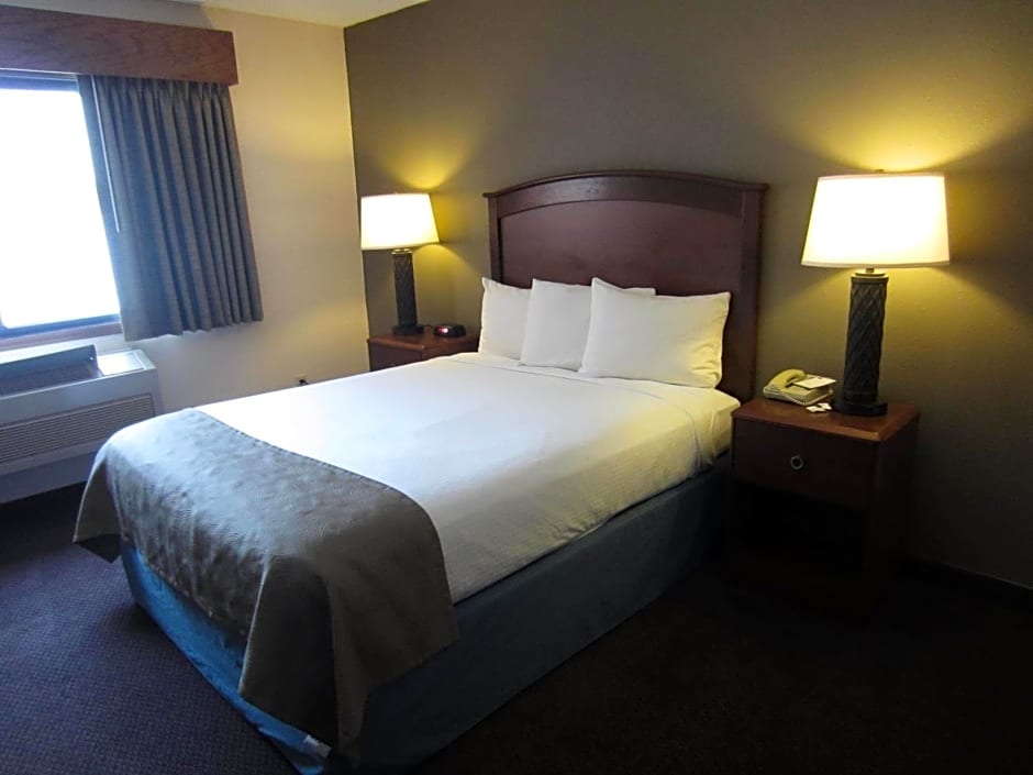 AmericInn by Wyndham Hutchinson