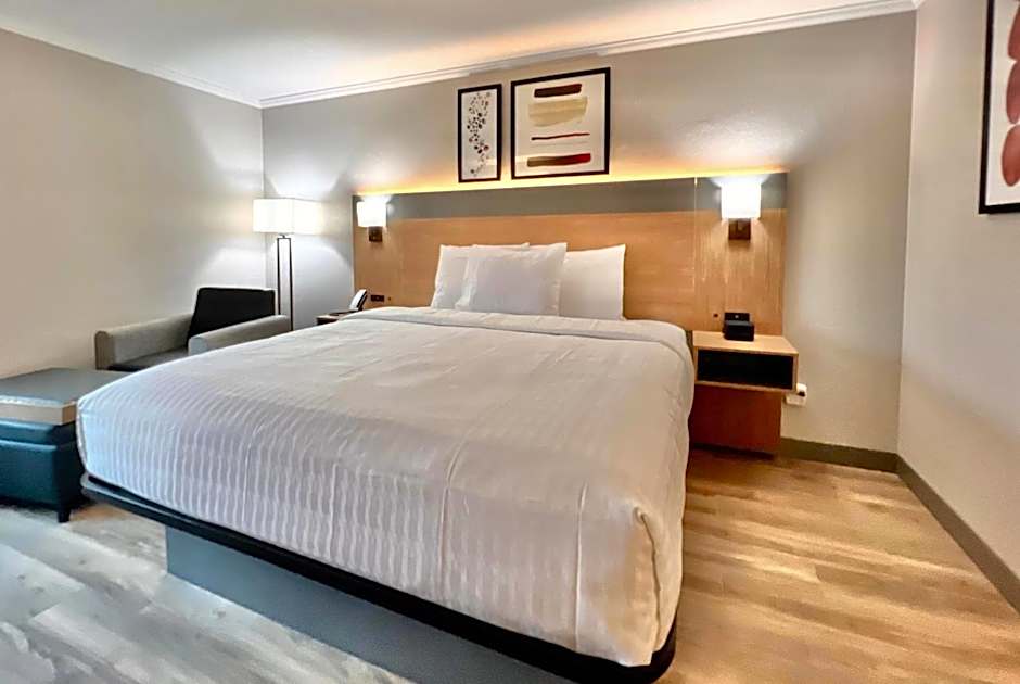 Hawthorn Extended Stay by Wyndham Jackson