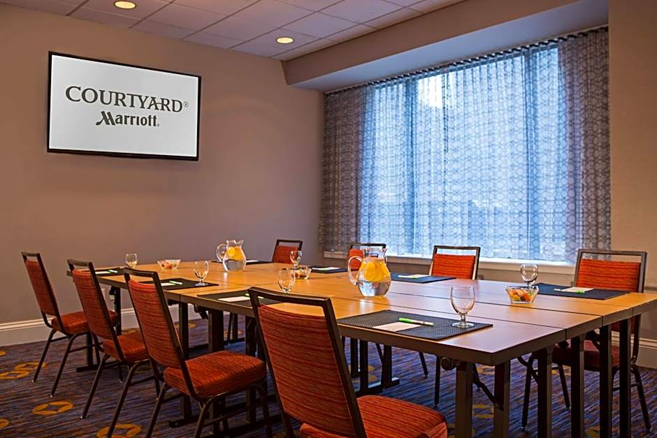 Courtyard by Marriott New York Manhattan/Midtown East