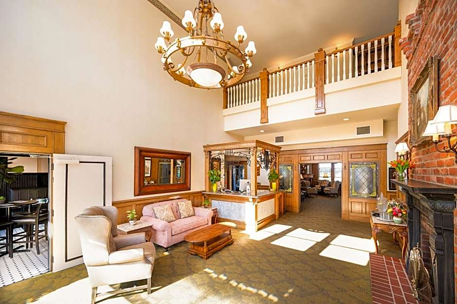 Fairhaven Village Inn