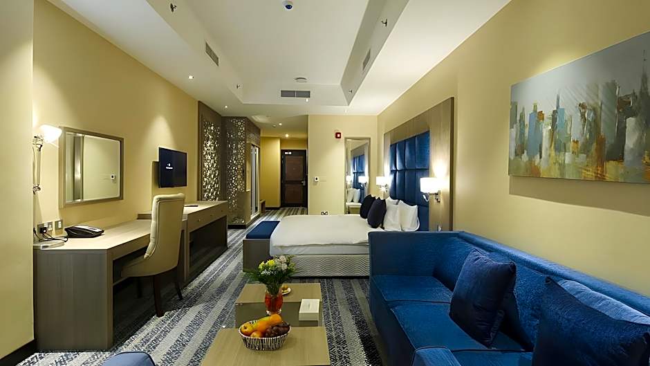 THE CASTLE PREMIUM HOTEL