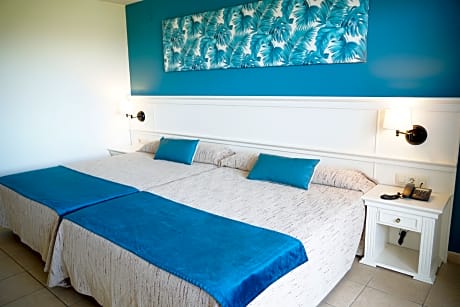 DOUBLE ROOM 2 ADULTS