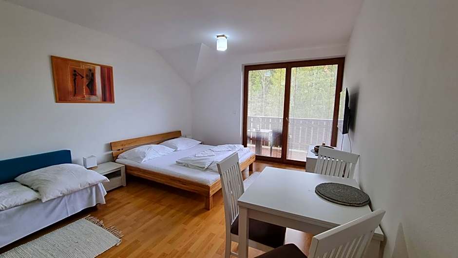 Fatrapark 2 Apartments House