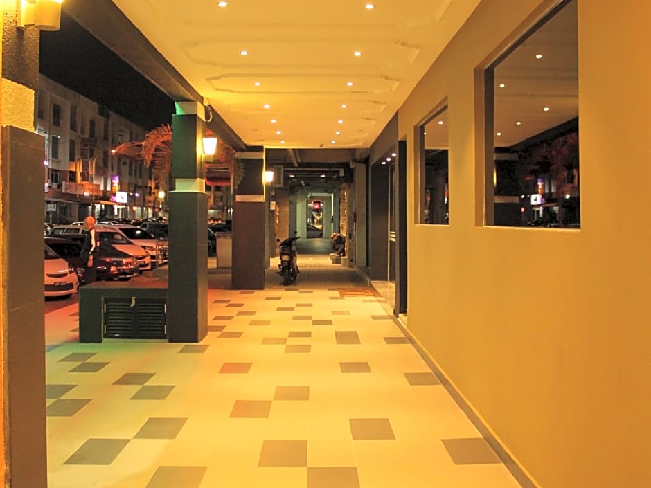 Clover Hotel