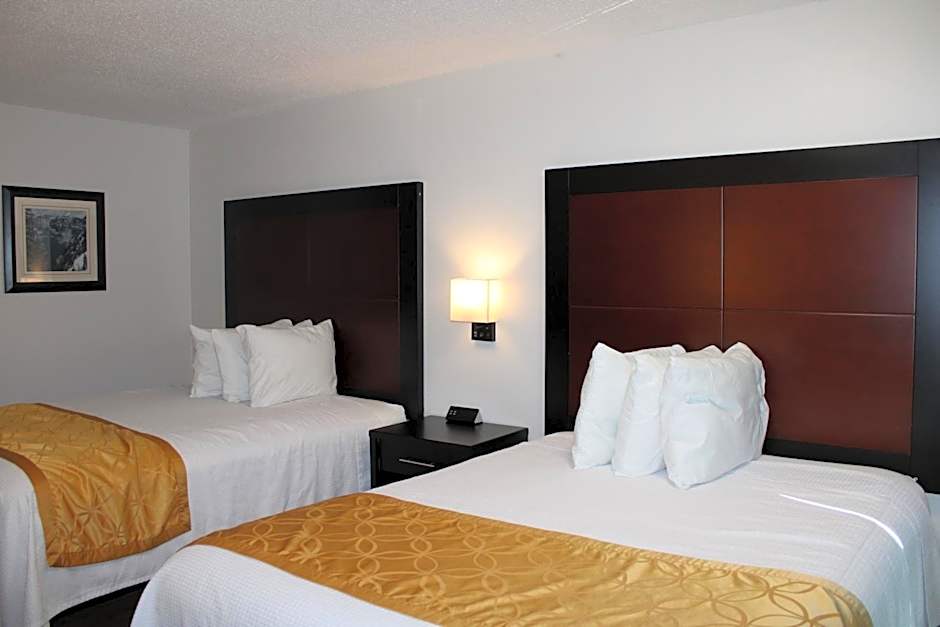 Pine Tree inn