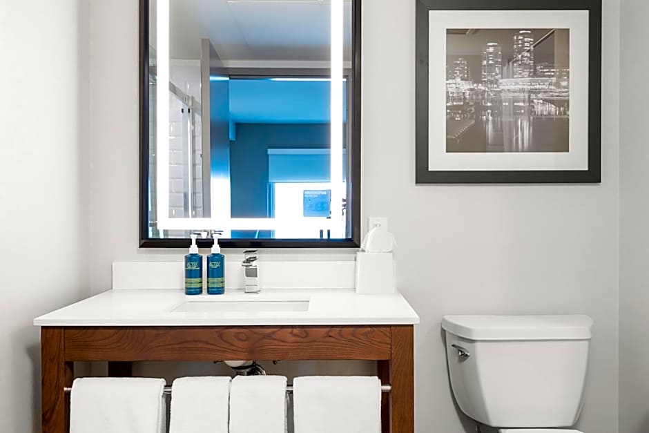 Four Points By Sheraton Kelowna Airport