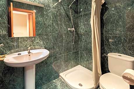 Single Room with Bathroom