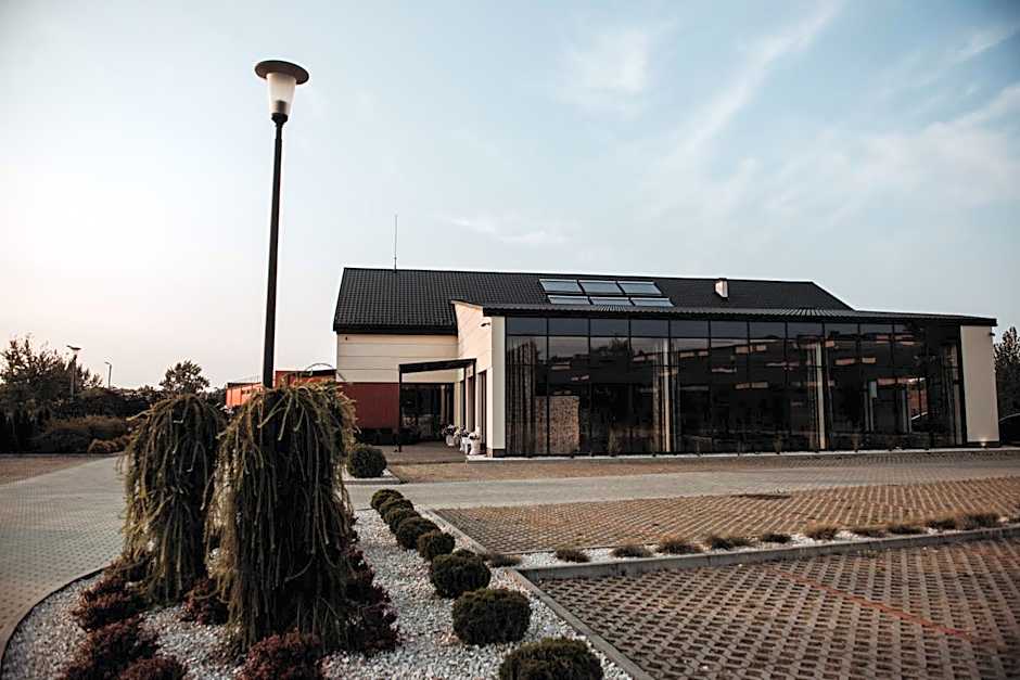 Centrum Bankietowo - Hotelowe "Perła"