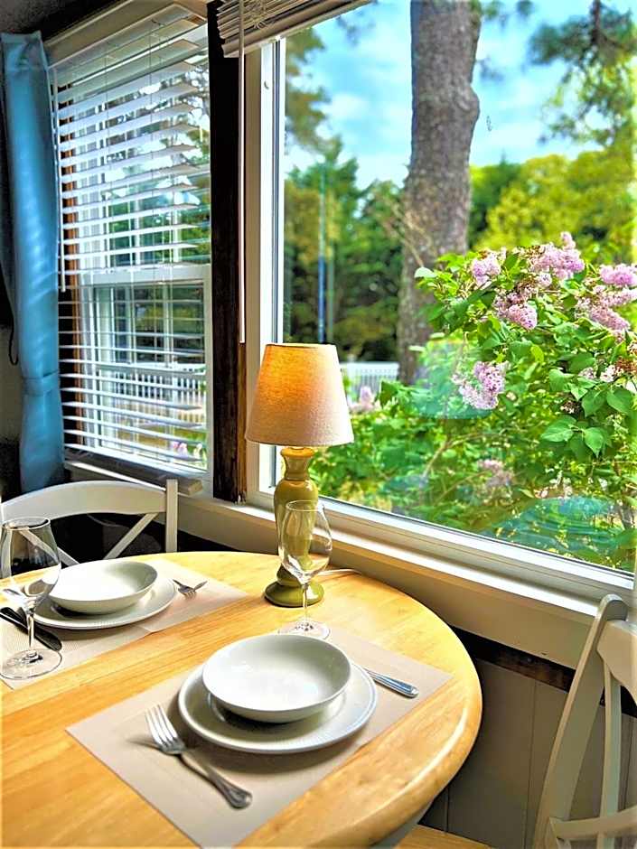 The Seagrove Suites & Guest Rooms