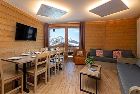 Apartment with View and Balcony