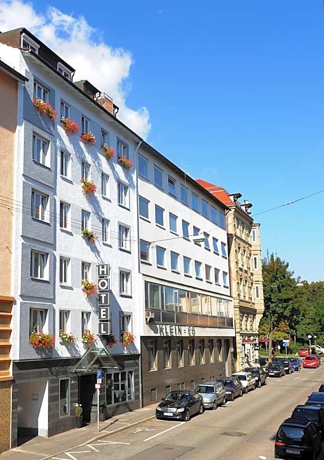 Central-Classic Hotel