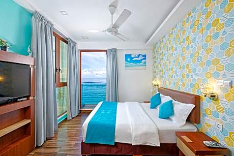 Deluxe Double Room with Sea View (Free Return Airport Transfer and 10% off on Food & Beverage)