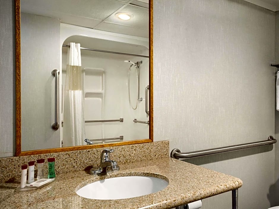 Ramada Batesville – Batesville, AR