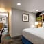 Days Hotel by Wyndham Allentown Airport / Lehigh Valley