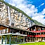 Alpine Base Hostel - Adults only