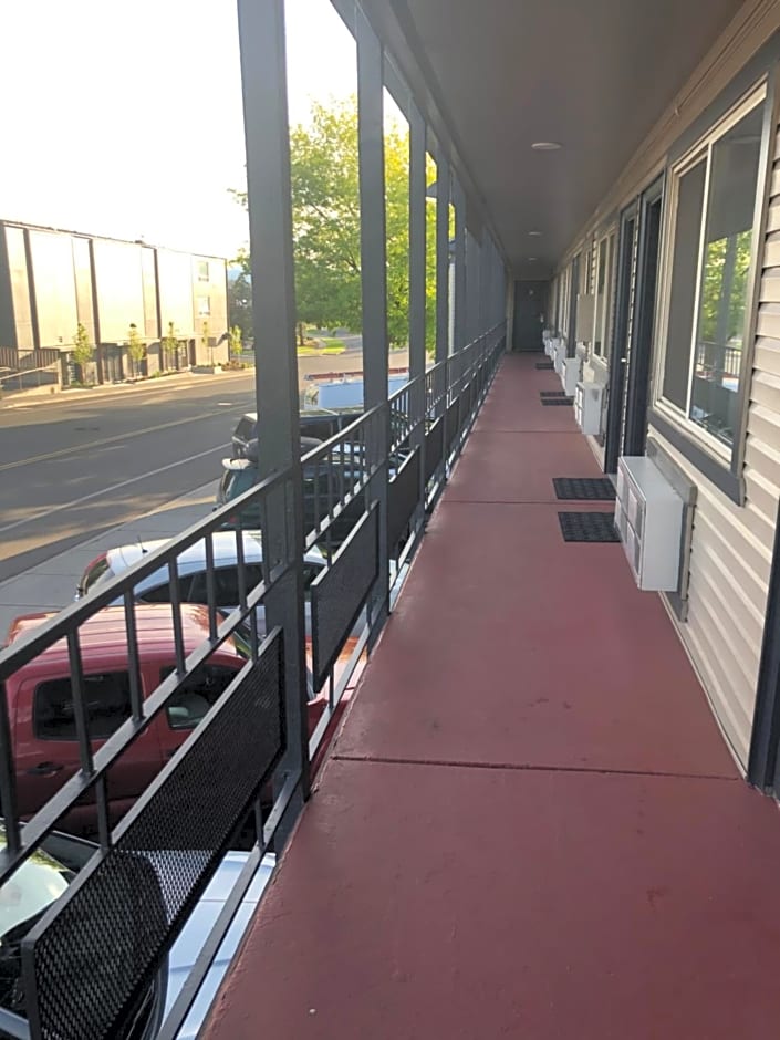 Dunes Motel - Bend