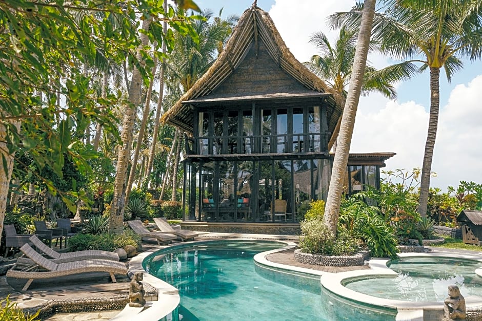 Most Exotic Beachfront Villa Keong