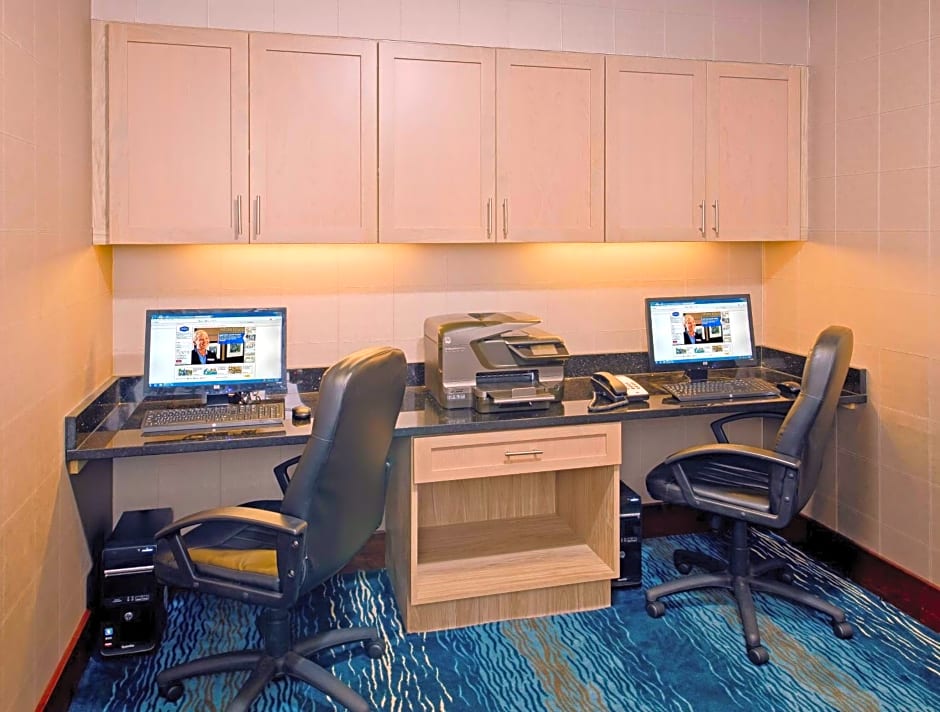Hampton Inn & Suites Ocean City Bayfront-Convention Center
