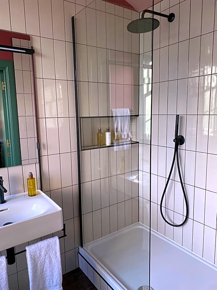 Masonic Arms Gatehouse