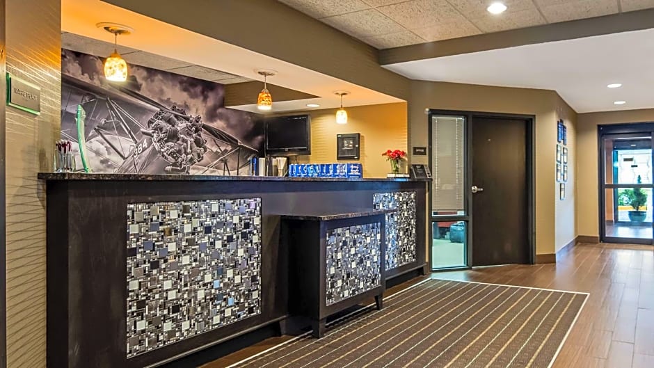 Best Western Plus Wichita West Airport Inn
