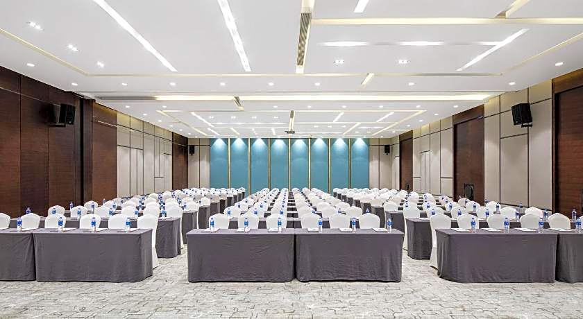 Holiday Inn Baoji Central By IHG