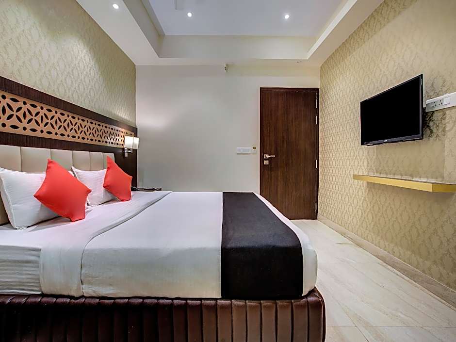 Treebo Tryst Hotel Radiant                                                                 