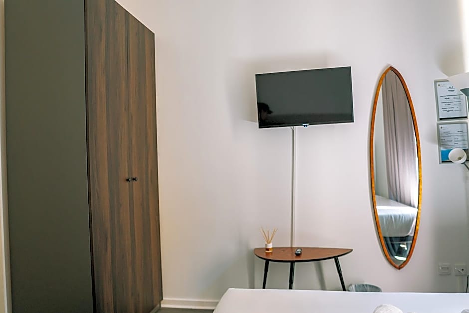 Day Off Suite&Hostel