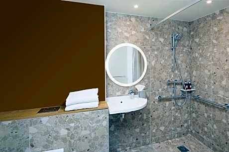 Suite, 1 Bedroom (1 King Bed and 1 Double Sofa Bed)