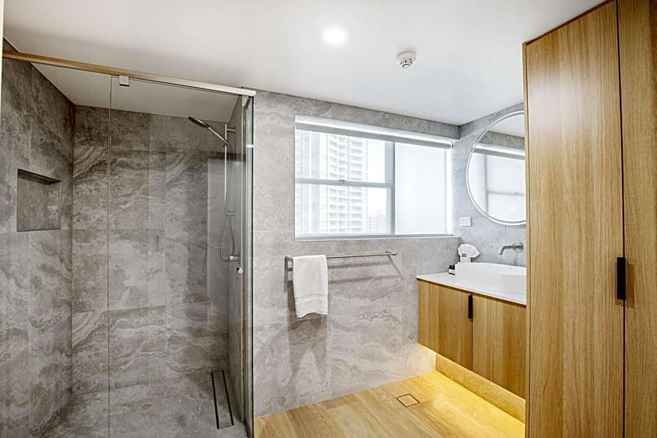 Pacific Plaza Apartments