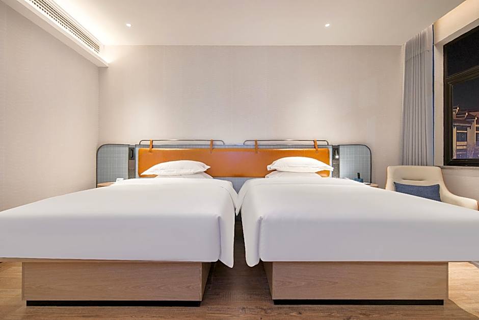Echarm Hotel Jingzhou Honghu Long Street
