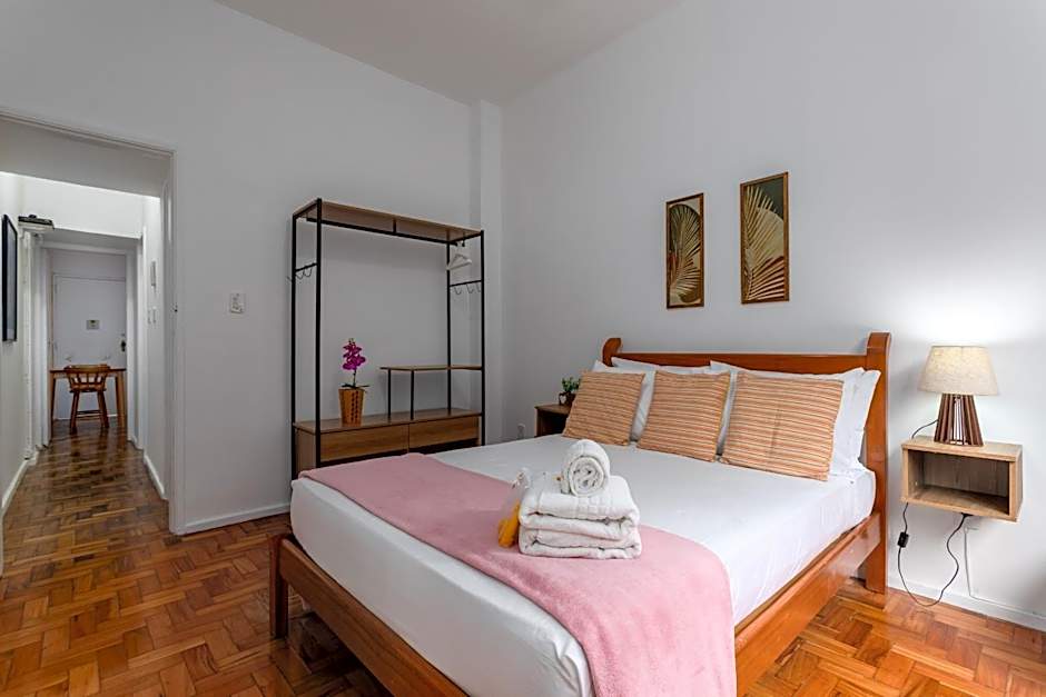 Aconchego em Copacabana - Decoração clássica - BR911 Z4