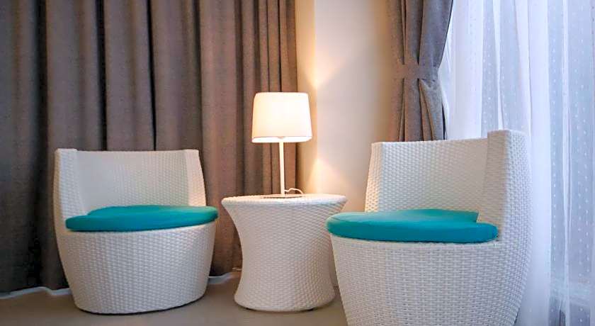 No. 9 Hotel