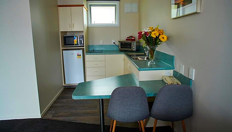 Aachen Place Motel